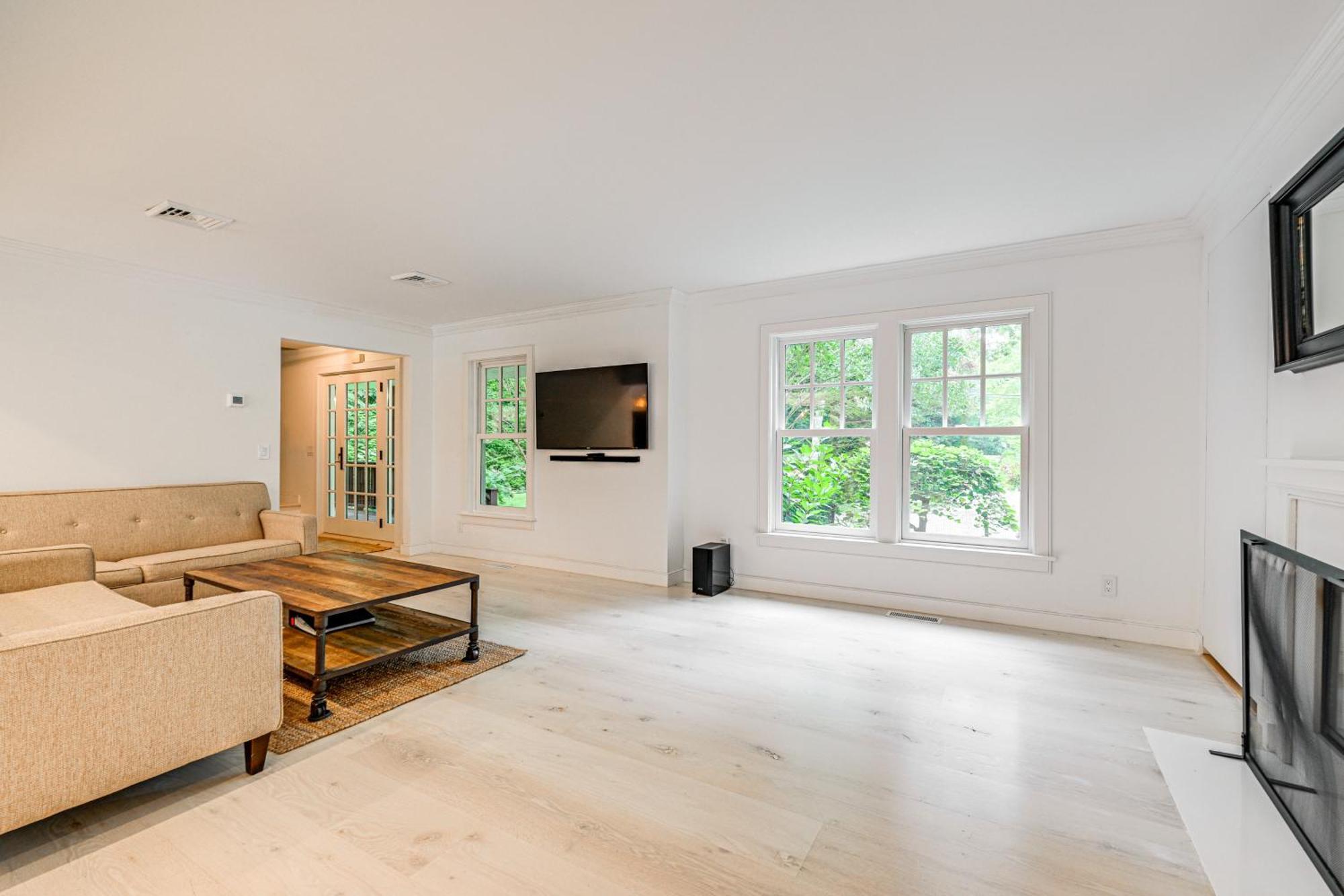 2 Mi To Beach Dog-Friendly Home In Wainscott! المظهر الخارجي الصورة