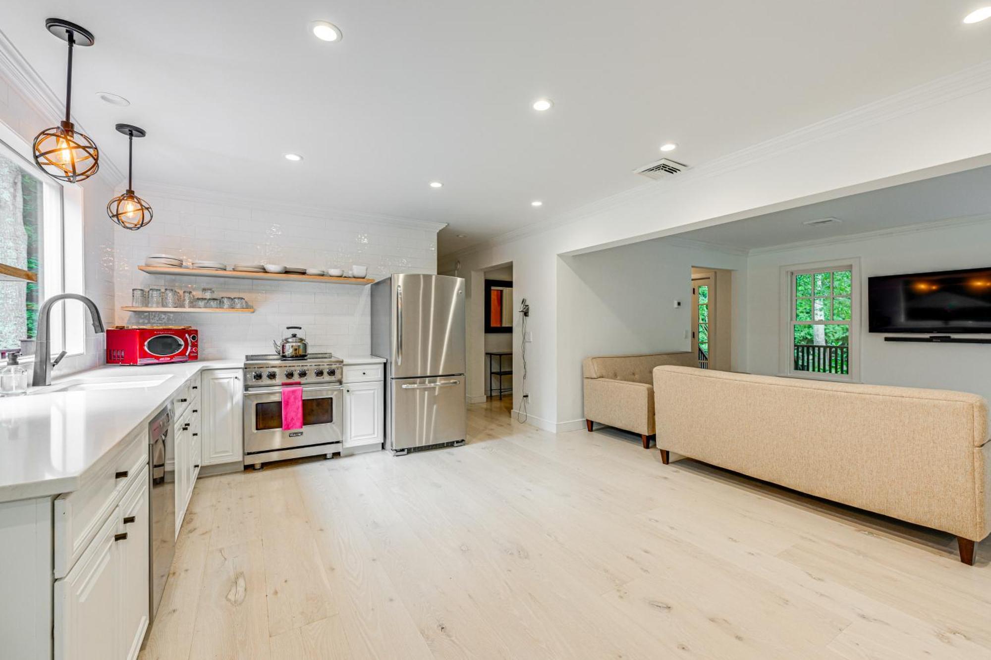 2 Mi To Beach Dog-Friendly Home In Wainscott! المظهر الخارجي الصورة